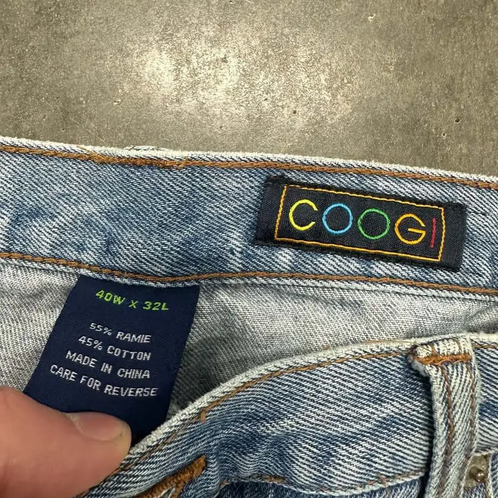 Vintage COOGI Jeans 40x32 Baggy Hip Hop Embroidered Sneaker Denim Y2K